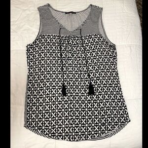 Rose & Olive Womens Geometric Black White Boho Sleeveless Tank Top L Tassels EUC